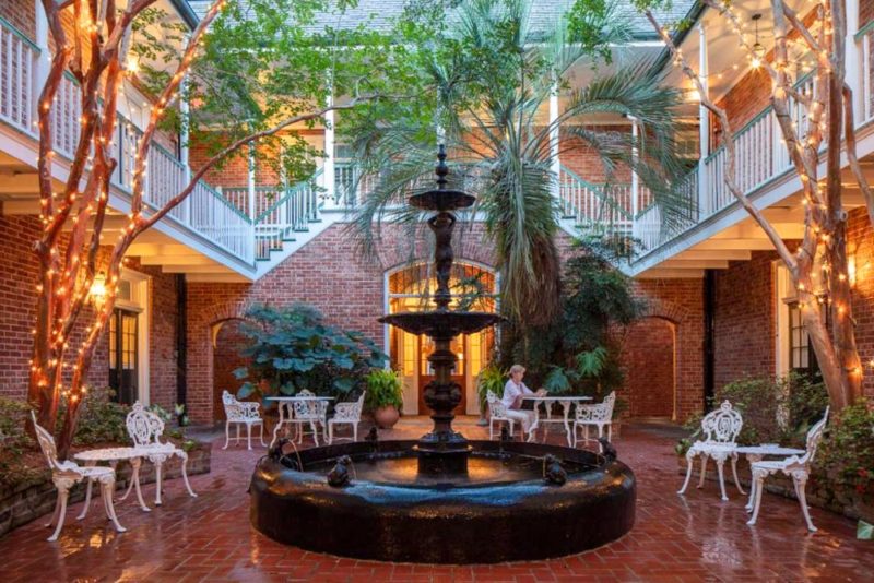 Best French Quarter Hotels: Hotel Provincial