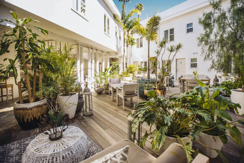 Best Hotels in Beverly Hills, California: Hotel Beverly Terrace