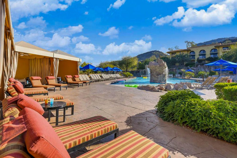 Cool Hotels in Phoenix, Arizona: Pointe Hilton Tapatio Cliffs Resort