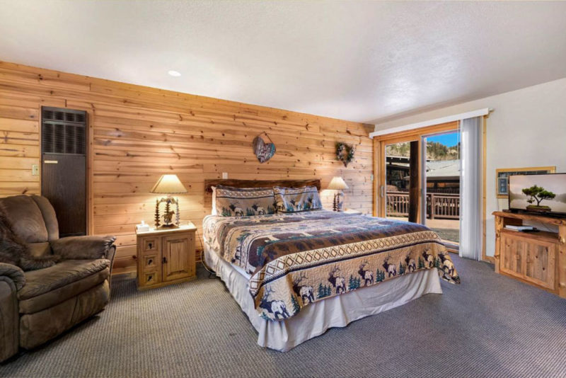 Best Hotels Near Rocky Mountain National Park: Nicky’s Resort
