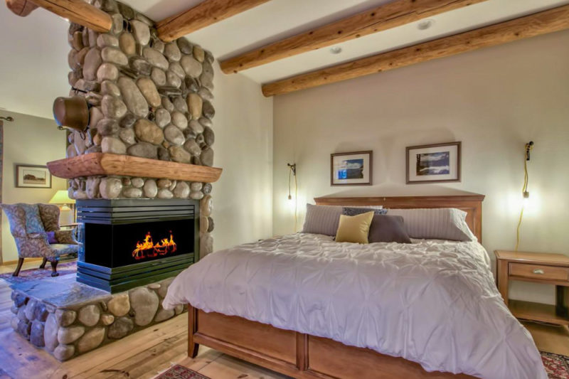 Best Hotels in South Lake Tahoe, California: Black Bear Lodge