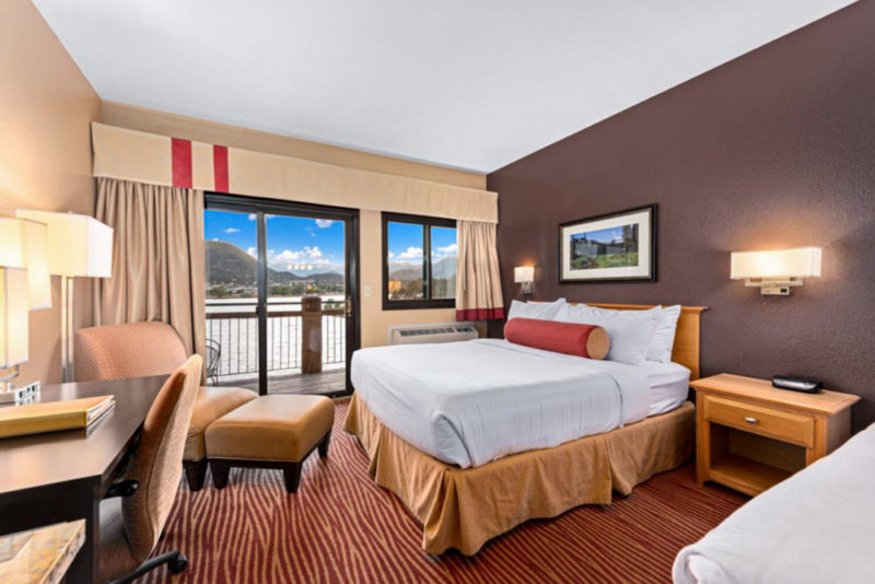 Hotels Close to Rocky Mountain National Park: Estes Park Resort