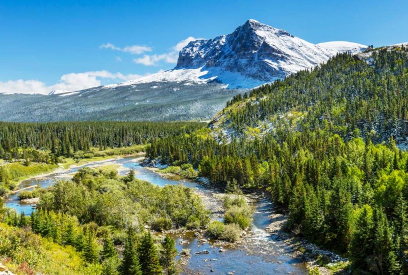 Cool Things to do in Montana: Hike Glacier National Park