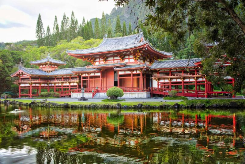 Oahu Things to do: Byodo-In Temple