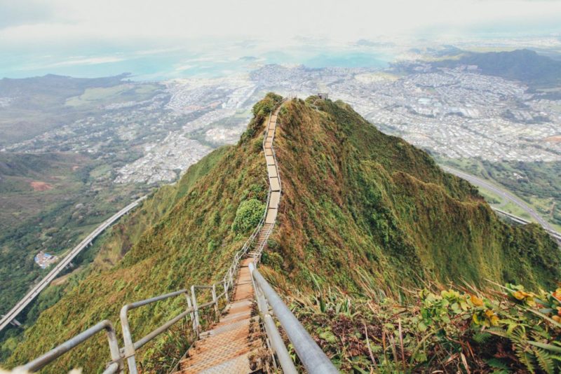 Oahu Things to do: Stairway to Heaven Hike