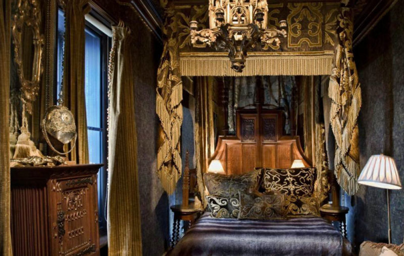 Best Edinburgh Hotels: The Witchery by the Castle