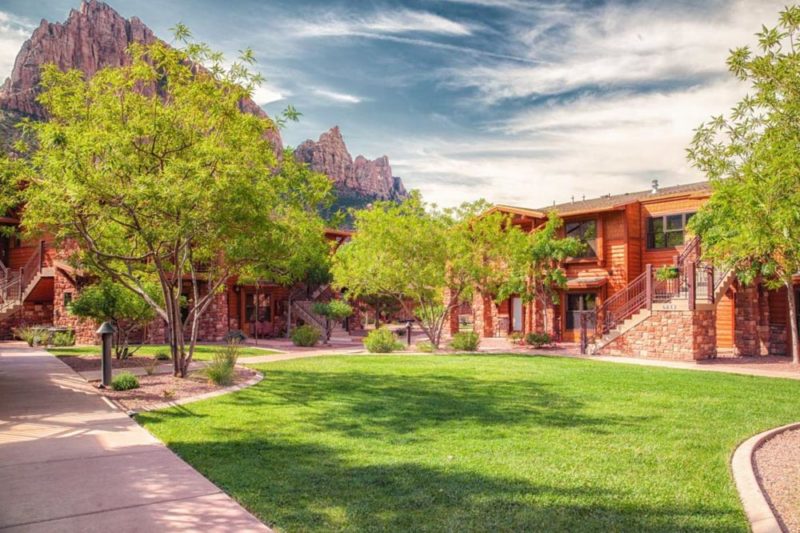 Best Hotels Near Zion National Park: Cable Mountain Lodge