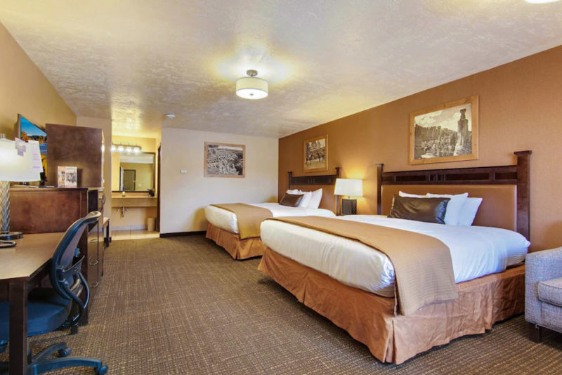 Bryce Canyon City Hotels Near Bryce Canyon National Park: Best Western Plus Ruby’s Inn