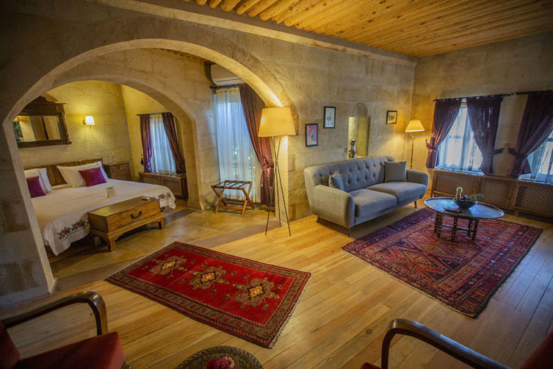Cool Cave Hotels in Cappadocia, Turkey: Taskonaklar