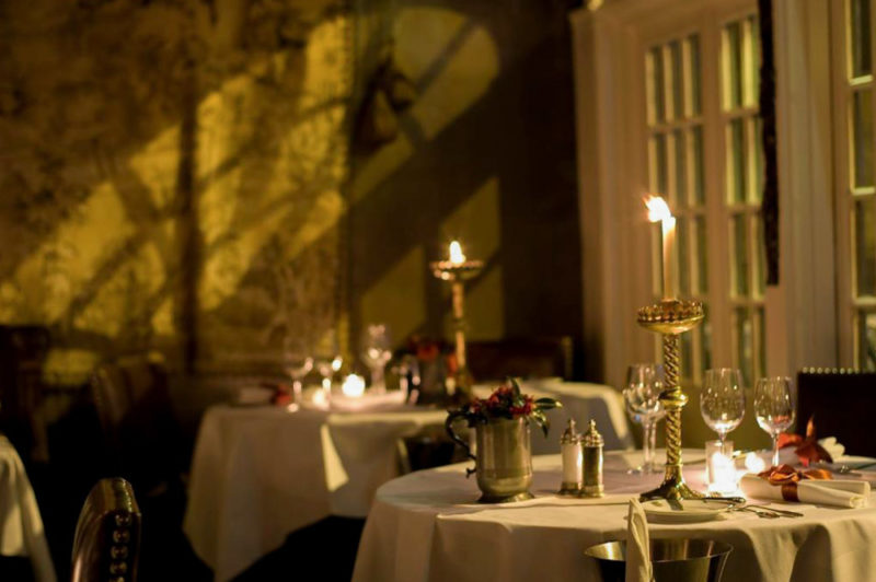Cool Edinburgh Hotels: The Witchery by the Castle