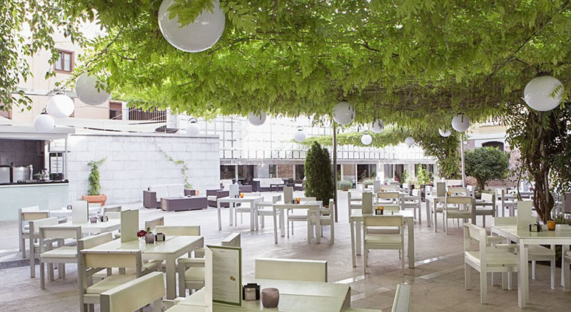 Granada Boutique Hotels: Hospes Palacio de los Patos