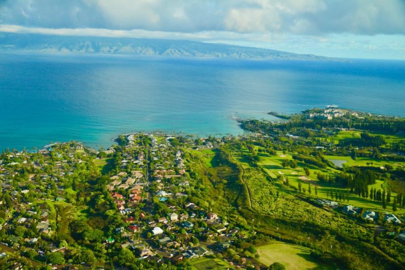 Must do things on Maui: Helicopter Tour