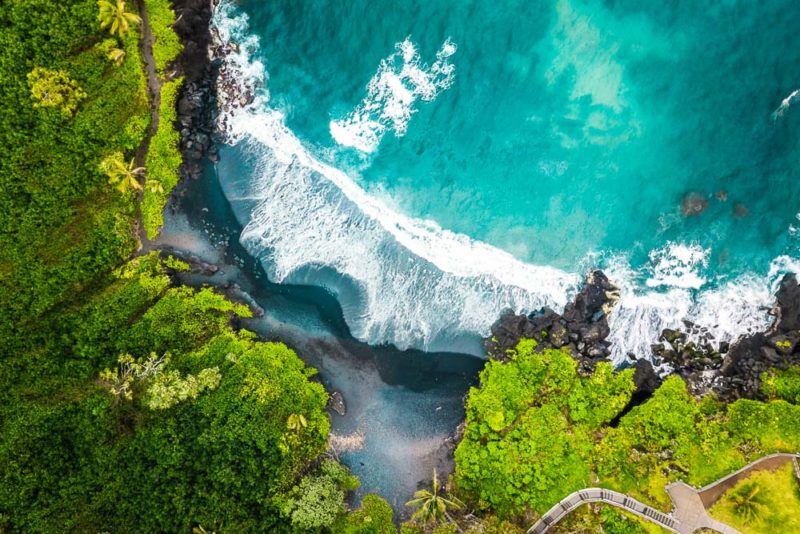 Must do things on Maui: Waianapanapa State Park