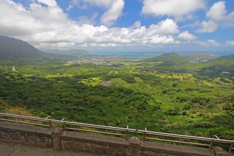 Oahu Bucket List: Nuuanu Pali Lookout
