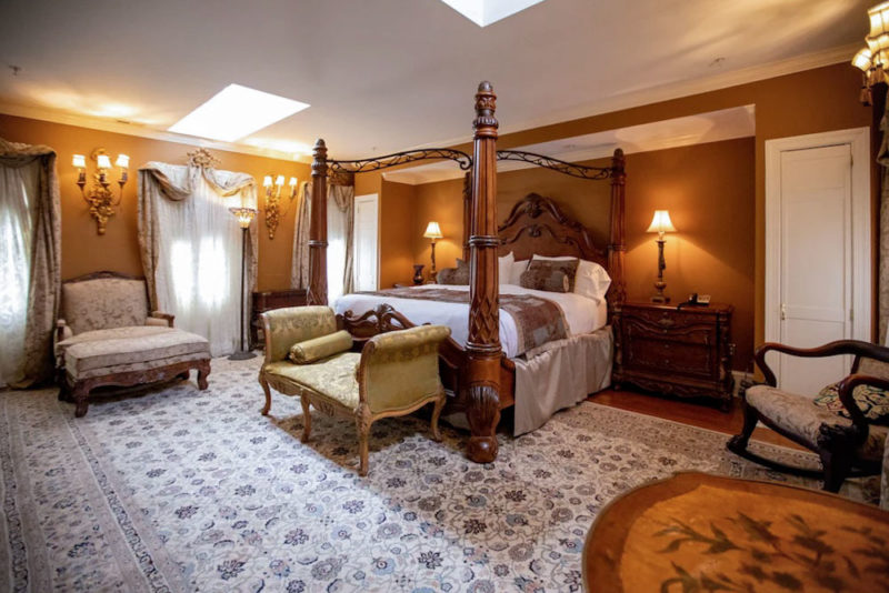 Where to Stay in Baltimore, Maryland: 1840s Carrollton Inn
