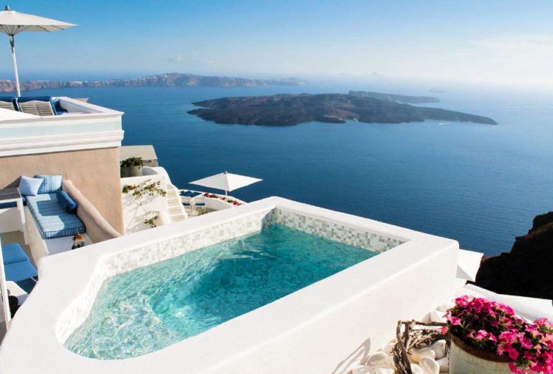 Where to Stay in Santorini, Greece: Iconic Santorini