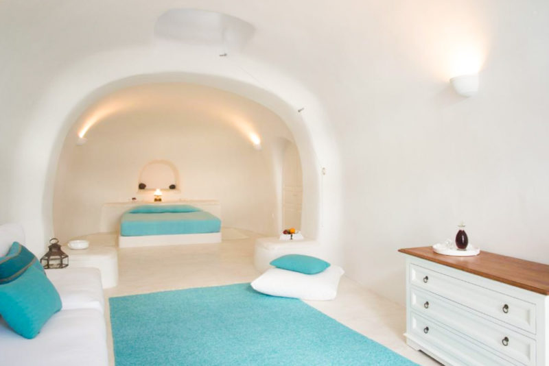 Best Hotels in Santorini, Greece: Perivolas