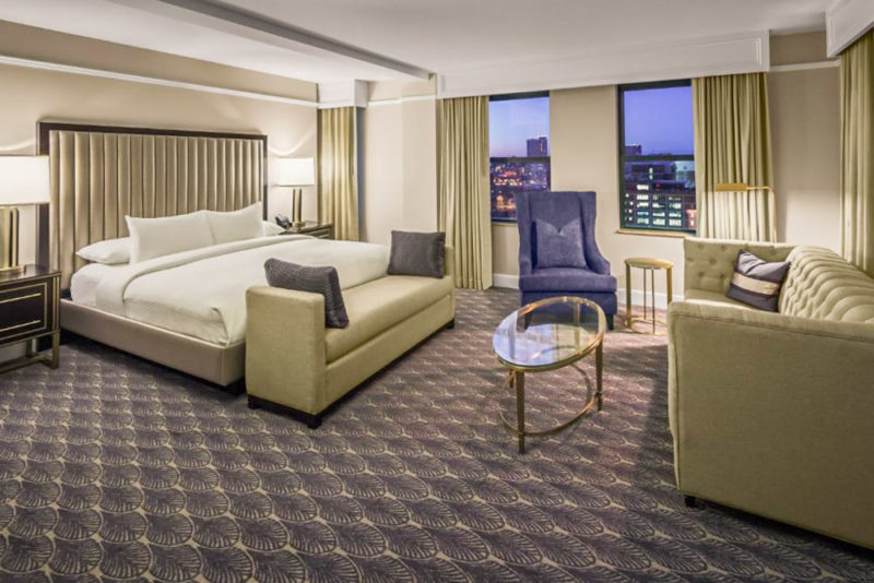 Best Kansas City Hotels: Hilton President Kansas City