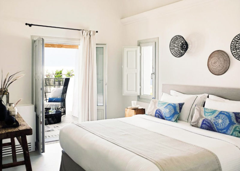 Best Santorini City Hotels: Santo Maris Oia Luxury Suites and Spa