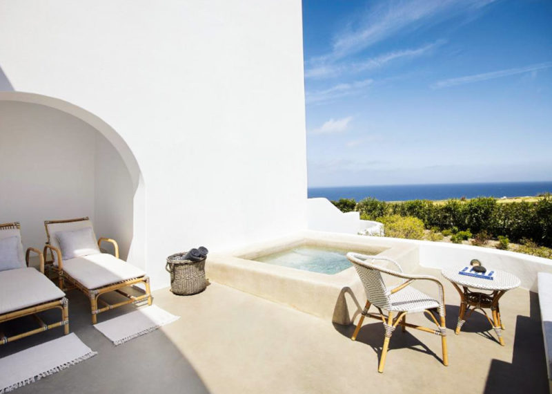Cool Santorini City Hotels: Santo Maris Oia Luxury Suites and Spa