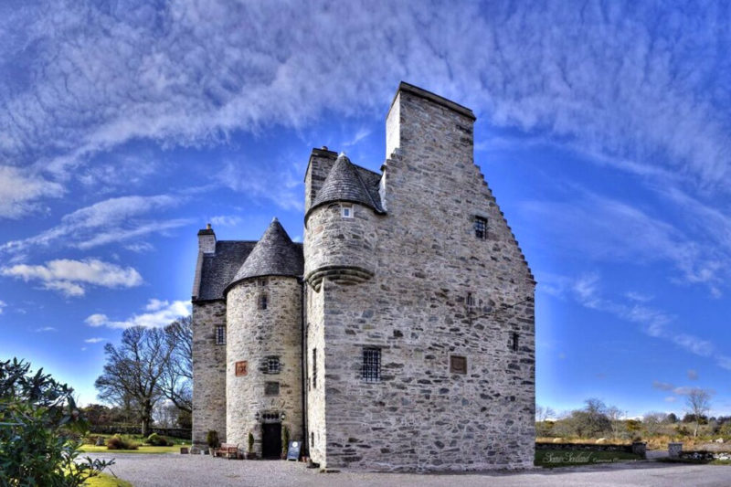 Cool Scotland Castle Hotels: The Barcaldine Castle