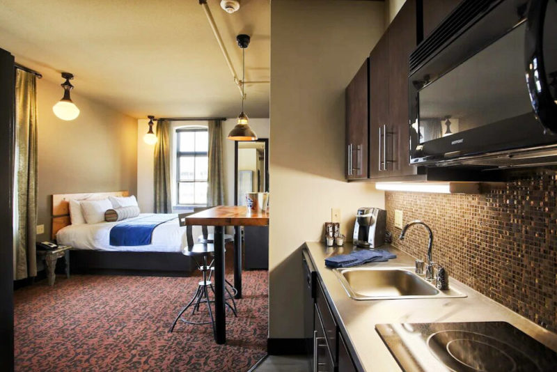 Milwaukee Boutique Hotels: Brewhouse Inn and Suites