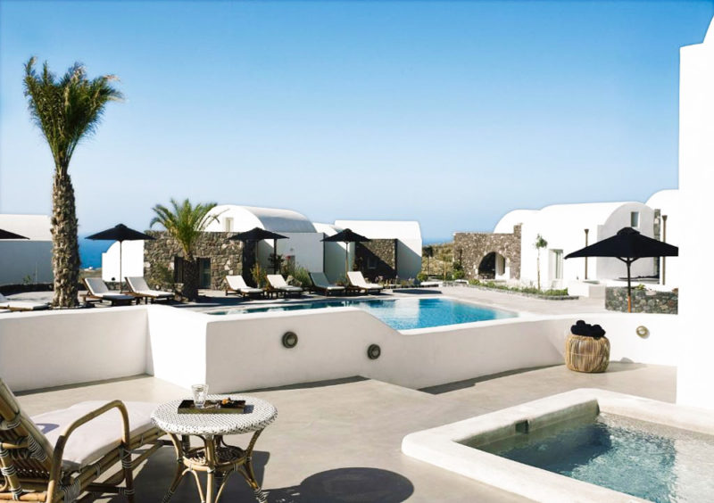 Unique Santorini City Hotels: Santo Maris Oia Luxury Suites and Spa