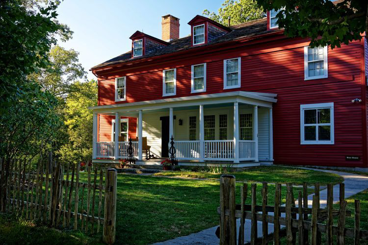 Unique Things to do in Connecticut: Weir Farm National Historical Park