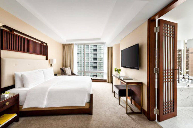 Cool Toronto Hotels: Shangri-La Toronto