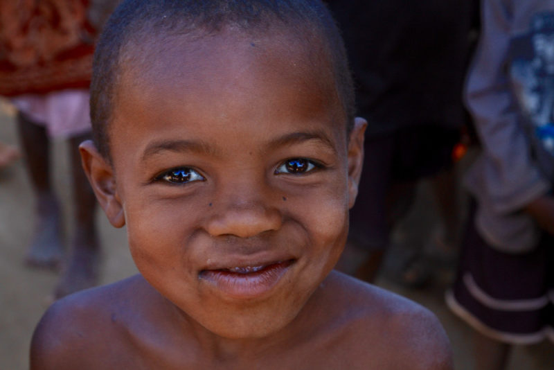 Things to do in Madagascar: Locals of Tsiribihina RIver