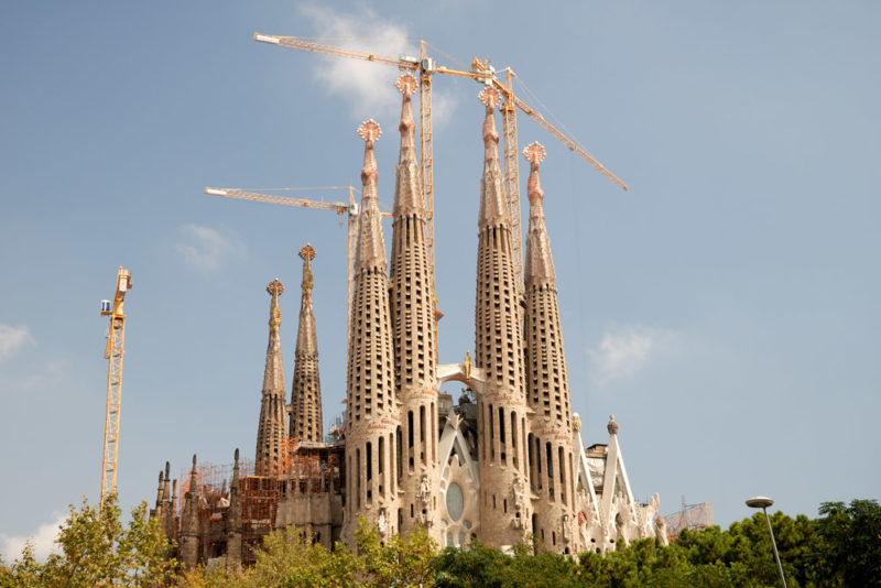 Cool Things to do in Barcelona: Sagrada Familia