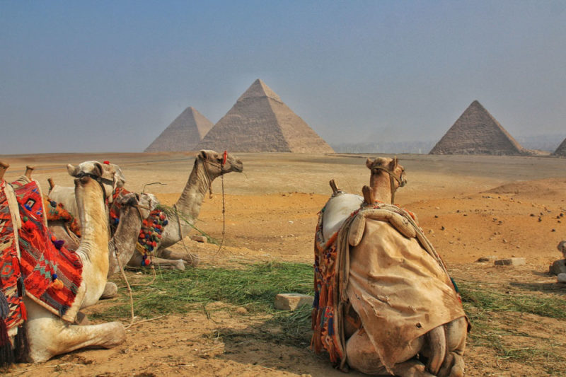 Egypt Travel Guide: The Great Pyramids of Giza