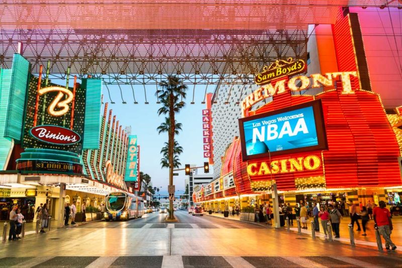 Las Vegas Bucket List: Fremont Street Experience