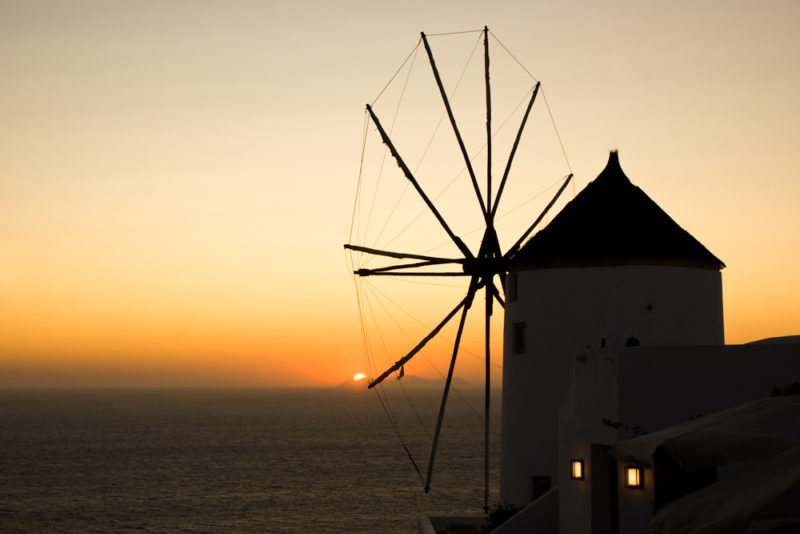 Must do things in Santorini: Sunset from Oia
