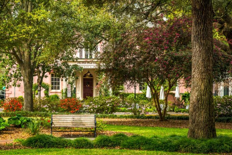 Savannah Things to do: The Olde Pink House
