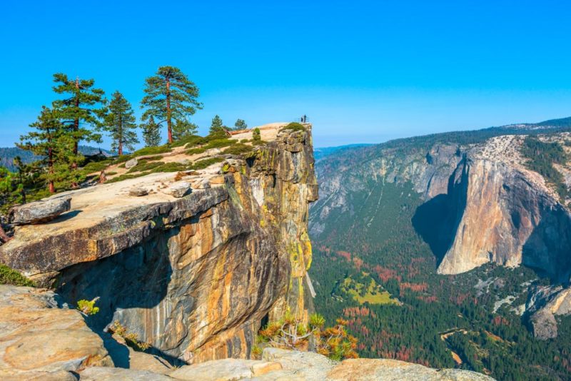 Best Things to do in Yosemite National Park: Selfie at Taft Point