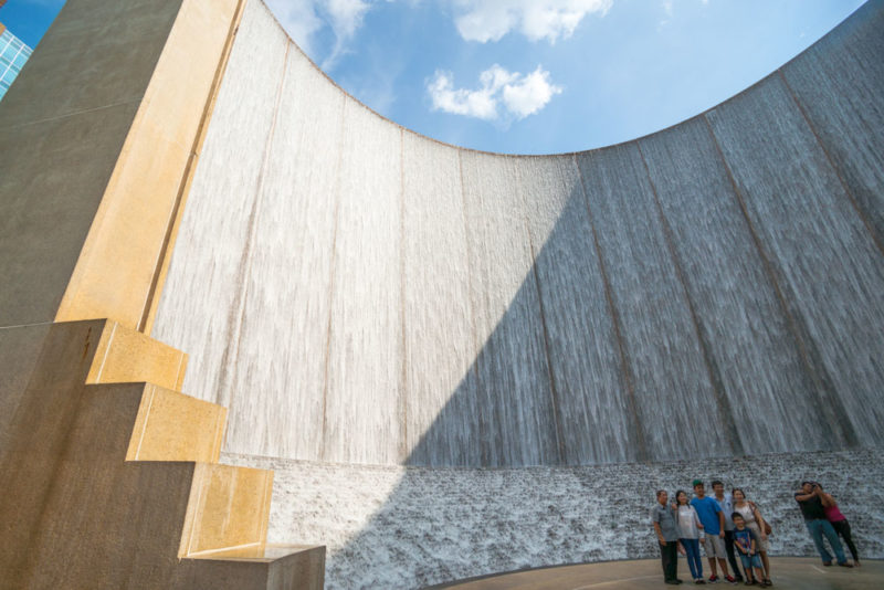 Cool Things to do in Houston: Wondrous Waterwall