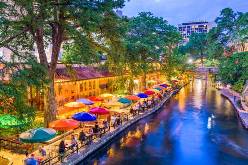 Cool Things to do in San Antonio: River Walk