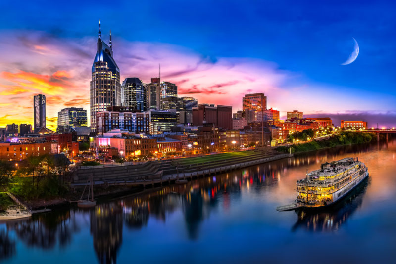 What to do in Nashville: “Rollin Down the River” on a Showboat