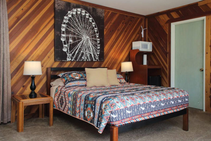 Best Hotels Near Sequoia National Park: Kern Riverview Inn