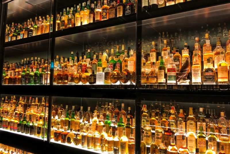 Cool Things to do in Edinburgh: Scotch Whisky Experience