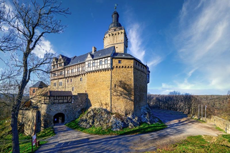 Cool Things to do in Frankfurt: Three Castles Hike