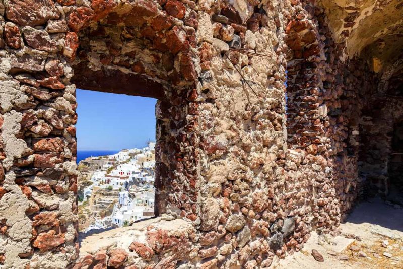 What to do in Oia: Remains of Oia Castle