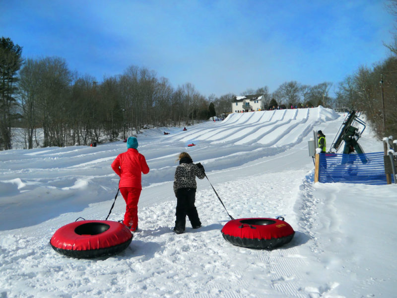 Must do things in Rhode Island: Yawgoo Valley Ski Area & Water Park 