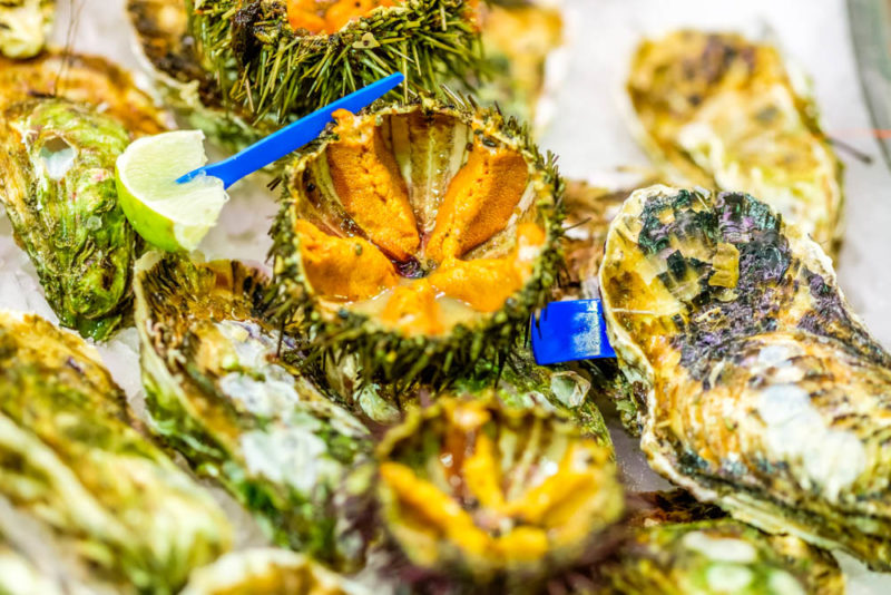Provence Things to do: Seafood at the Sea Urchin Festival