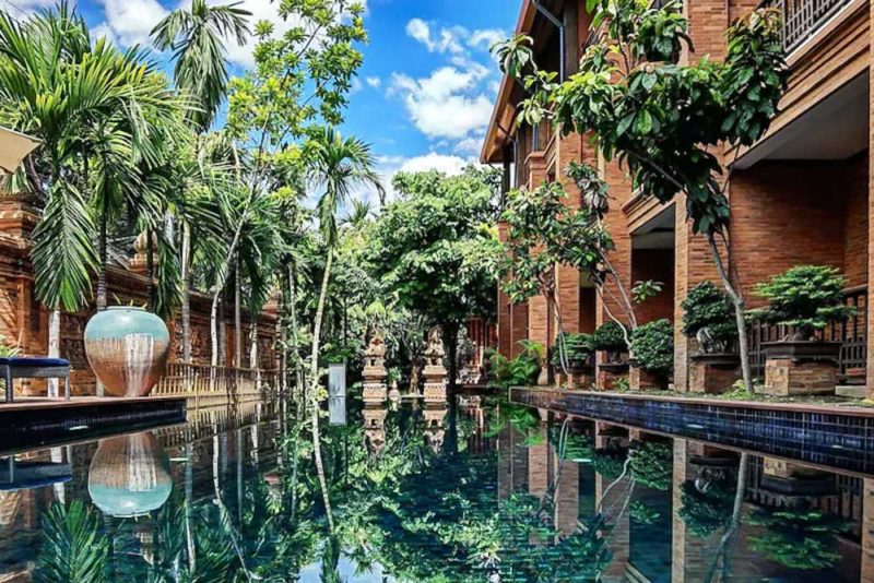 Best Hotels Chiang Mai Thailand: Phor Liang Meun Terracotta Arts