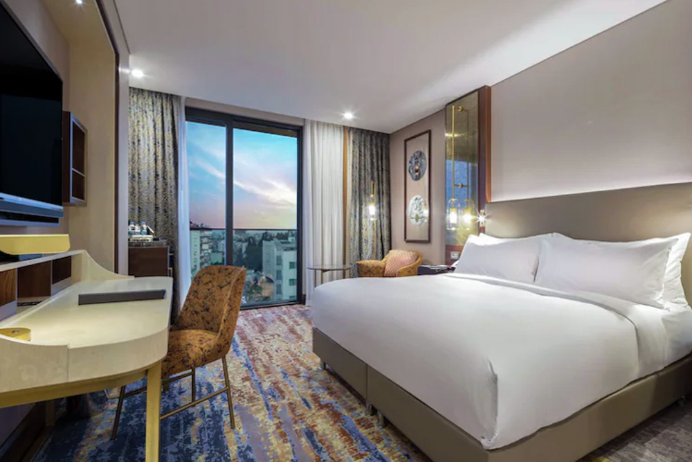 Cool Antalya Hotels: DoubleTree by Hilton Antalya City Centre
