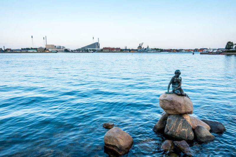 Cool Things to do in Copenhagen: Famous Little Mermaid statue