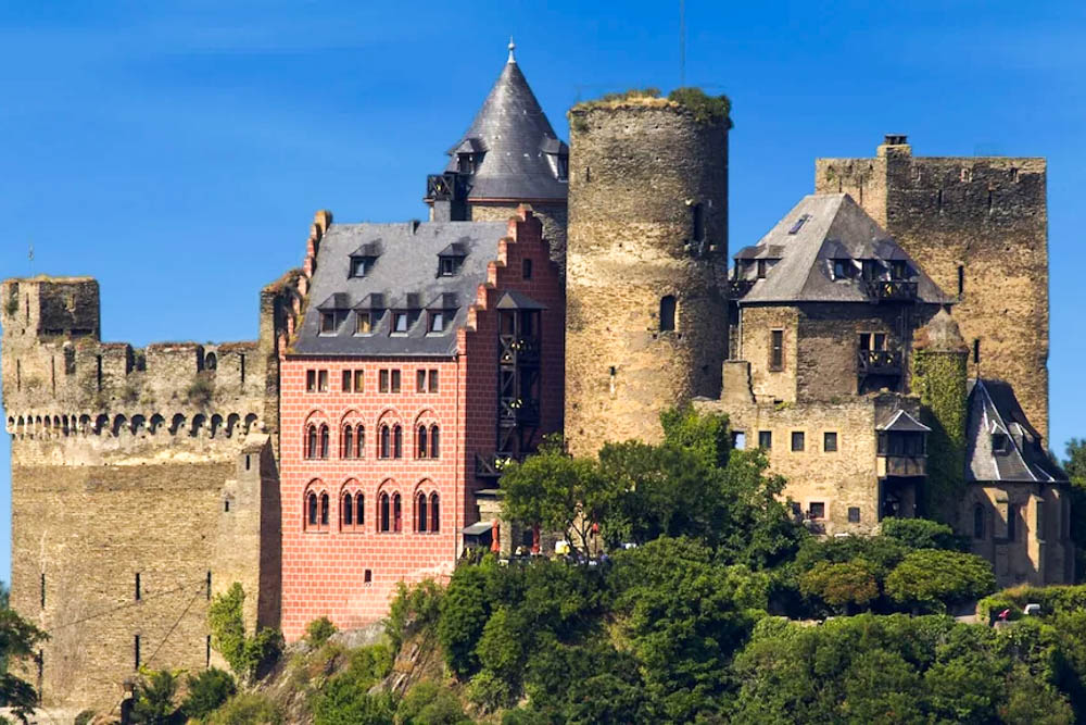 Cool Things to do in Germany: Spend the night in a German castle