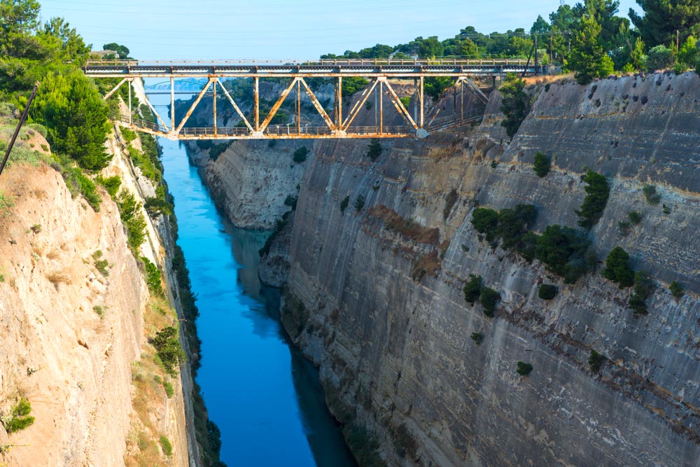 Cool Things to do in Greece: Bungee jumping at the Corinth Canal